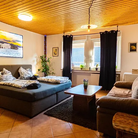 #121 Grosse, Gemuetliche In Remscheid-city