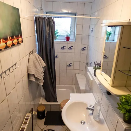 #121 Grosse, Gemuetliche In Remscheid-city Remscheid