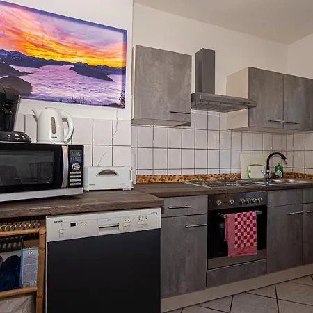 #121 Grosse, Gemuetliche In Remscheid-city Appartamento