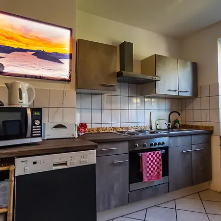 #121 Grosse, Gemuetliche In Remscheid-city *